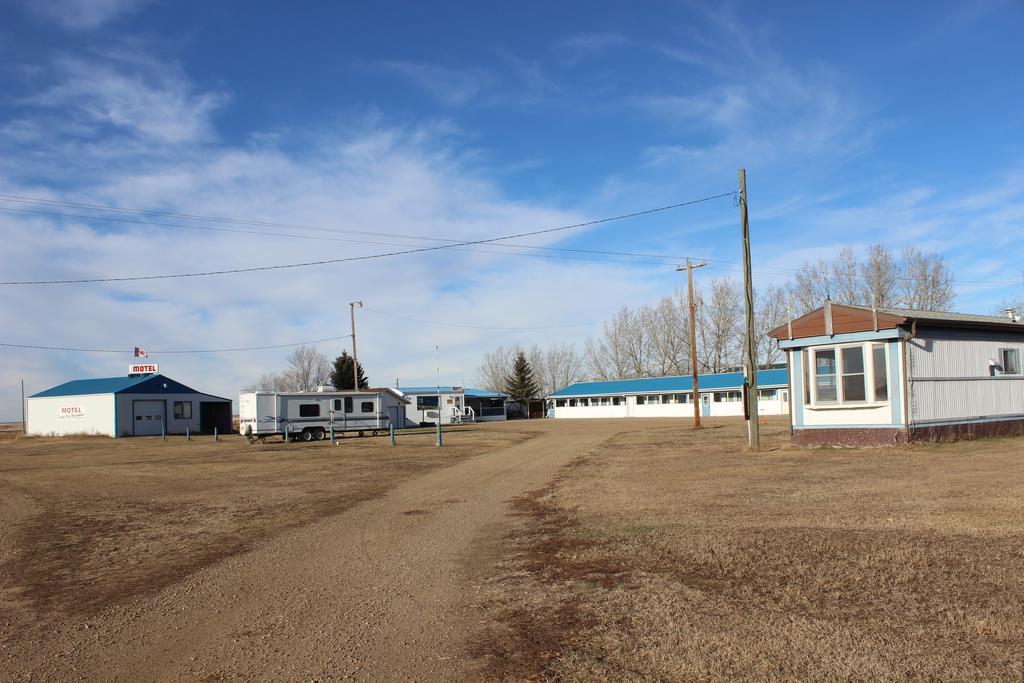 Raval Paradise Motel And Rv Park Youngstown Kültér fotó