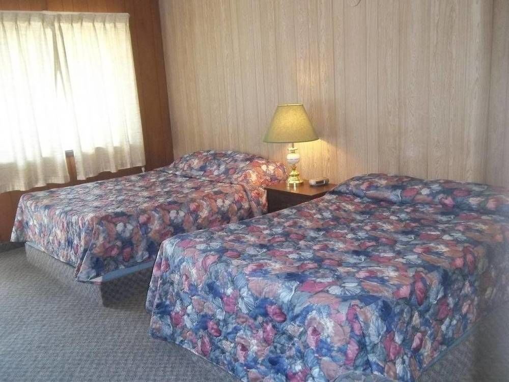 Raval Paradise Motel And Rv Park Youngstown Kültér fotó
